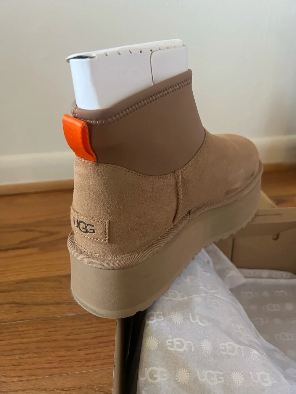 UGG Women's Tan Platform Chelsea Boot